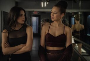 découvrez la saison 2 de tiny pretty things, une plongée captivante au cœur des relations complexes mêlant amitié, rivalités et trahisons.